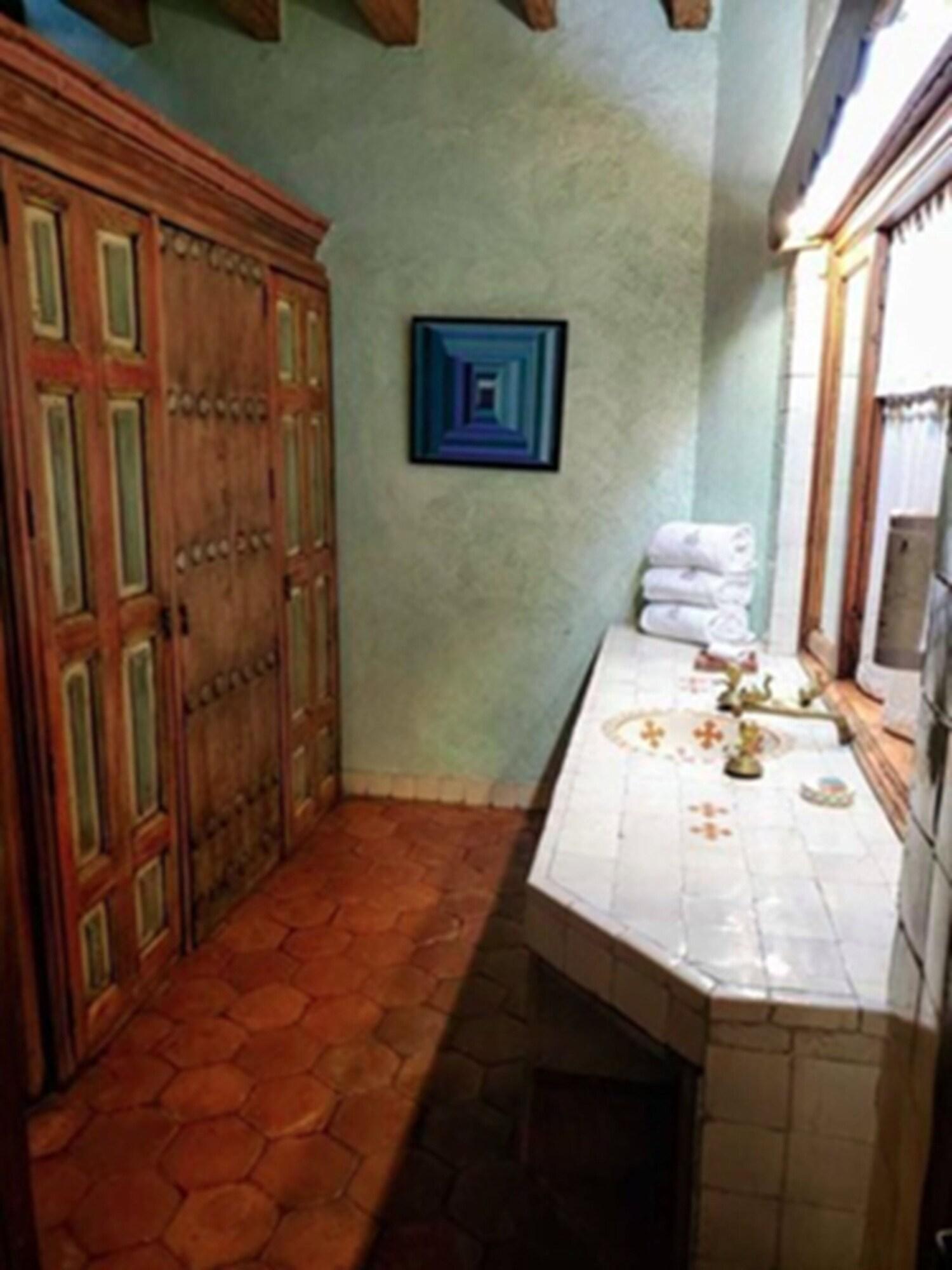 Готель La Joyita Cuernavaca (Adults Only) Екстер'єр фото