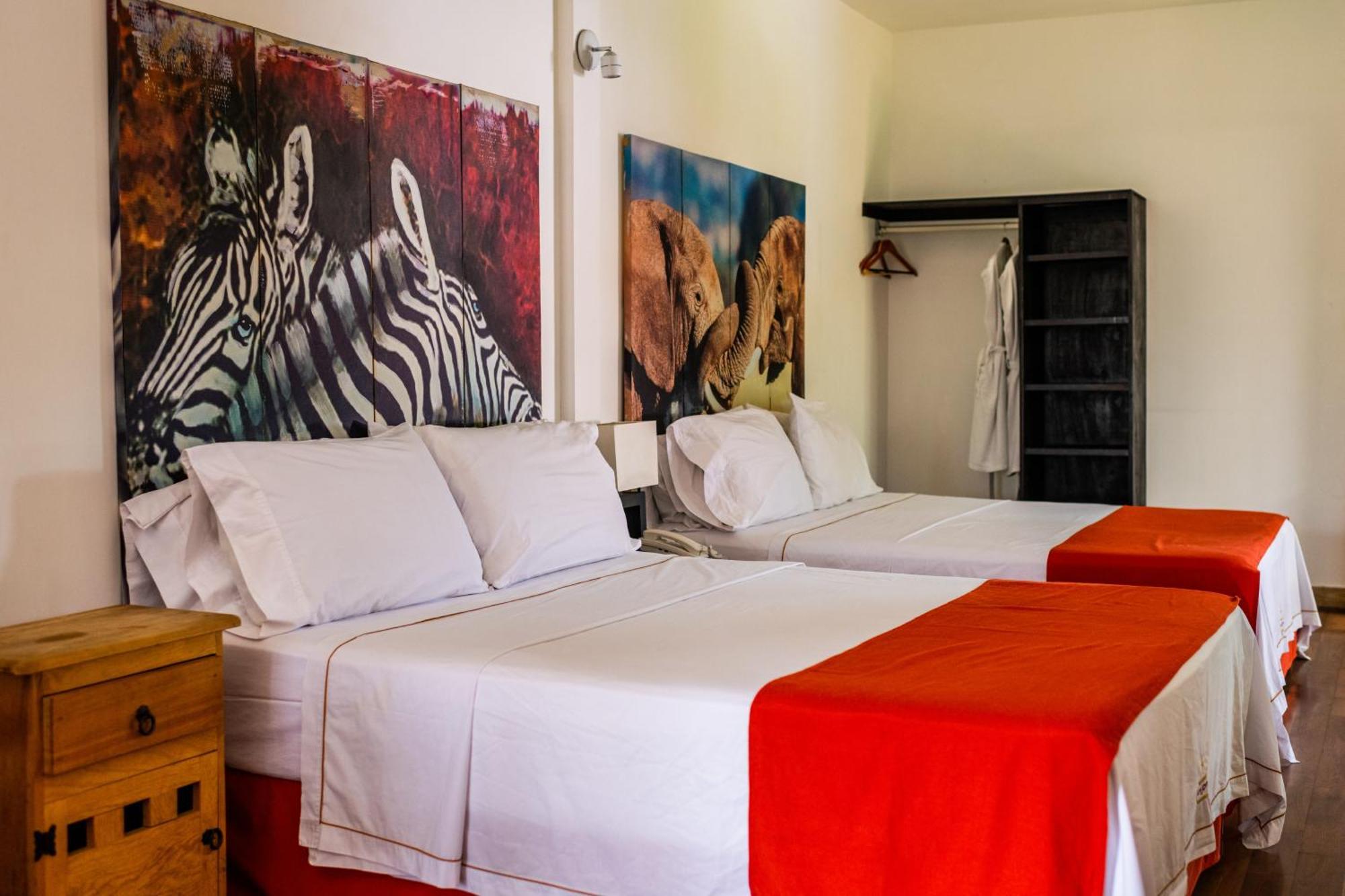 Готель La Joyita Cuernavaca (Adults Only) Екстер'єр фото